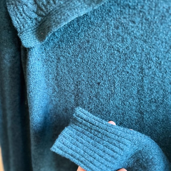 S O L D - Le Château - Lightweight Sweater - Picture 5 of 8